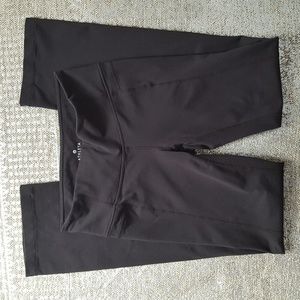Athleta black pants B1